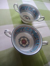 Porcelaine Wedgwood Tasses À