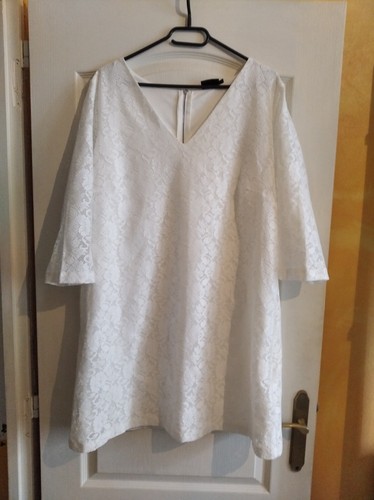 Robe courte blanche doublée