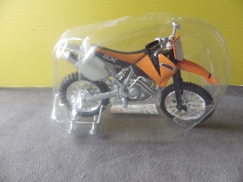 Moto ktm 520 cross par - ,