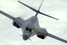 Avion Rockwell B-1 Lancer Bomber US Air Force Navy Top gun pilote drone Fighter