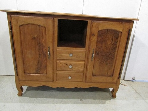 Joli ancien buffet entre - et, d'entre