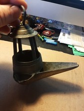 Ancienne lampe à huile en