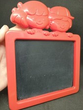 Jouet années 80 Vintage Hans 1985 Petite Ardoise Plastique Rouge décor d'Enfants