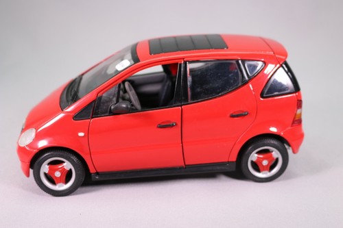 Le1144 maisto voiture 18 - voiture, 1/18
