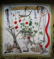 Hermès carré en soie modèle