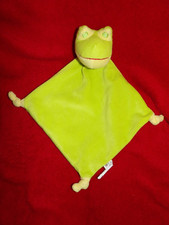 Doudou Plat Grenouille Verte FLBV Crédit Agricole