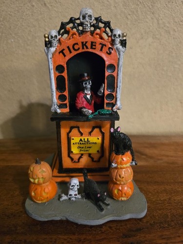 Lemax spooky town - spooky, ticket