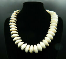 F14 - Collier de Perles de