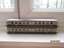 autorail de marque roc de la DB une motrice et une fausse motrice avec manque