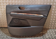 Garniture panneau porte avant