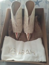 Yevrah "Chloe White" Women