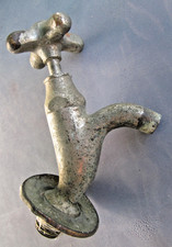 Ancien Robinet de  Salle De Bain - lavabo - baignoire