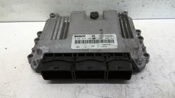 Calculateur moteur renault - calculateur,