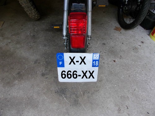 Support plaque mobylette - de,