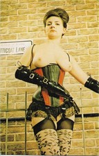 NU - Femme seins nus avec
