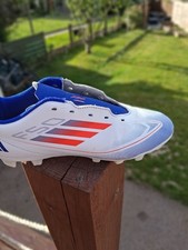 Chaussures Adidas F50 League FG/MG IE0601 blanche Football Crampons Foot Messi 