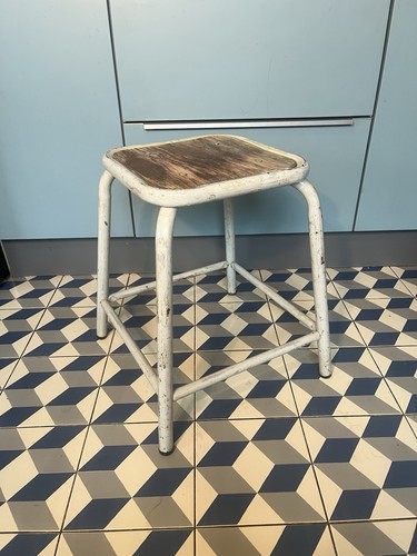 Ancien tabouret atelier - ,