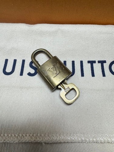 Cadenas louis vuitton - cadenas,