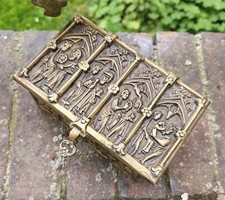 Coffret reliquaire bronze XIXE
