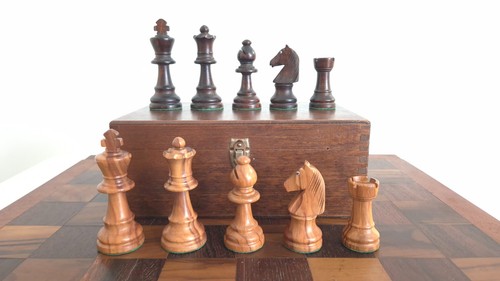 Chavet chess set - set, olive