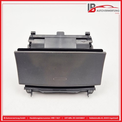 Cendrier central avant