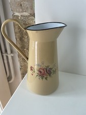 Broc Cruche Pichet en tole émaillée  Décor Fleurs Collection Déco Rétro Shabby