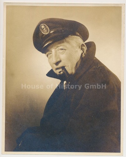 147241 graf luckner - 147241, portrait