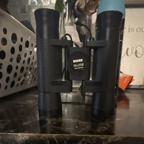 Zeiss 10x25b binoculars 10x - 10x25b,