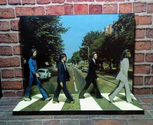 Beatles miniature figurine - beatles,