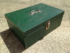 Ancienne CAISSE boite EN BOIS