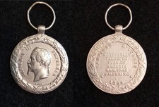 NAPOLEON III...SUPERBE MEDAILLE CAMPAGNE D'ITALIE 1859 en ARGENT...(Etranger 3€)