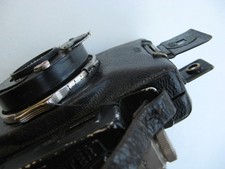 Kolibri Zeiss Ikon avec télémètre. Obj. Tessar 5cm f3,5. Traces d'usage. 