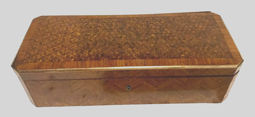 Boite gant loupe de thuya - en,