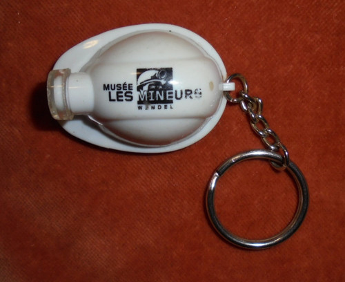 Porte clés lampe musee - porte-clés,