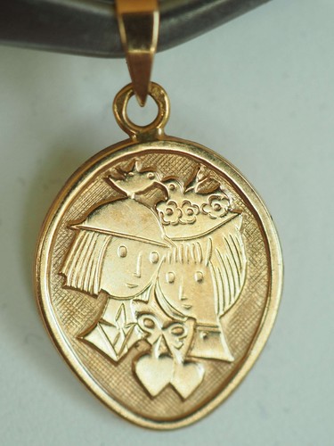 Medaille pendentif les - medaille,