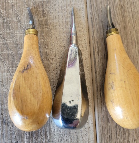 Outils ancien pour cuir - ,