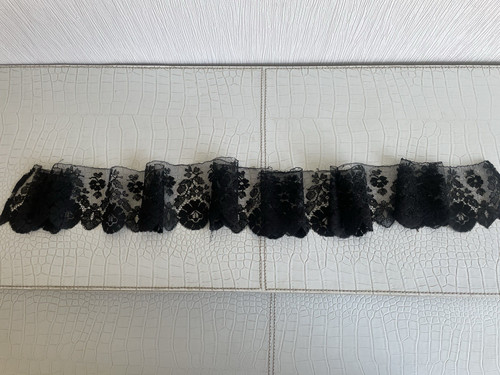 Ancienne fine dentelle noire - ,