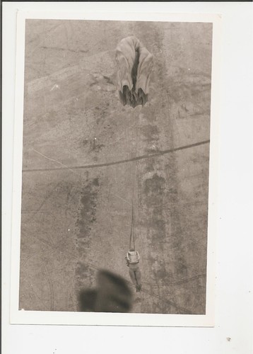 Photo parachutiste militaire - ,