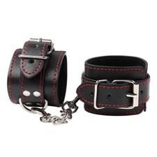 Menottes de chevilles noires