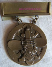 BG10977 - INSIGNE CONGRES INTERNATIONAL DES MOTEURS A COMBUSTION 1955 LA HAYE