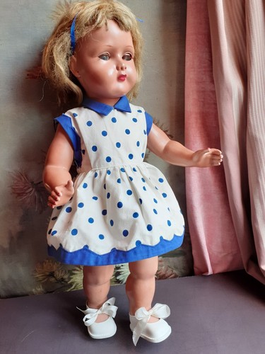 Grande belle poupee - et,