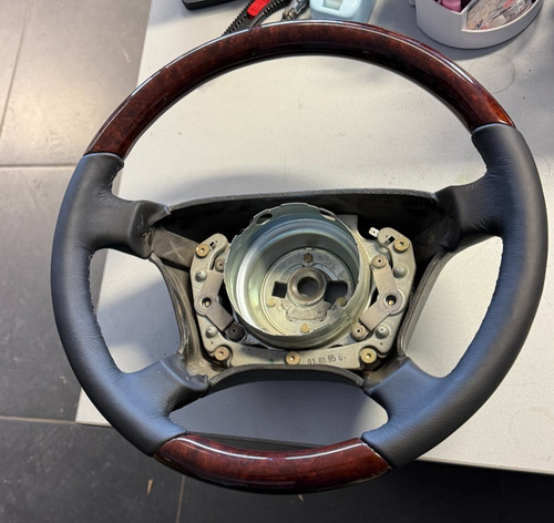 Mercedes volant bois w124 - mercedes,