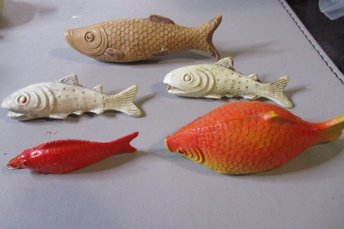 Lot poissons celluloid - de,