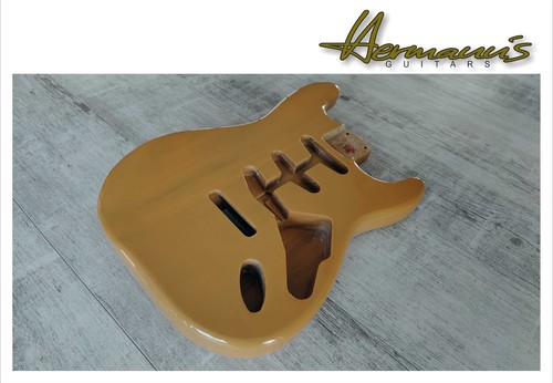 Roasted swamp ash guitare - roasted,