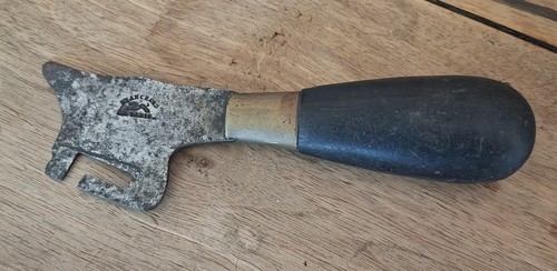 Outil ancien couteau