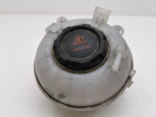 Audi vase expansion - q2,