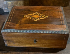 COFFRET A COUTURE - BOIS