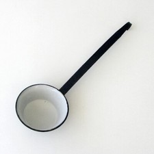Louche à eau ancienne pour poêle à bois cuisinière Email blanche Art Populaire
