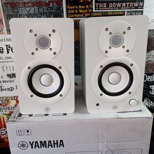 Yamaha hs3 white powered - hs3, 3.5"