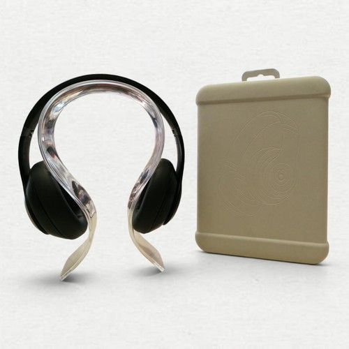 Beats dre studio - by,